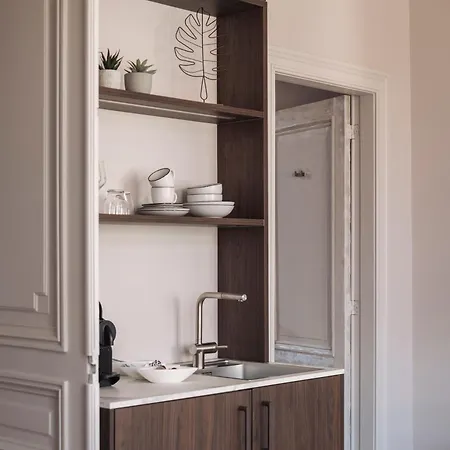 فندق مبيت وإفطار Zurenborg *